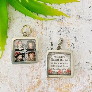 Flaunt It Pick Up Sticks Reversible Charm